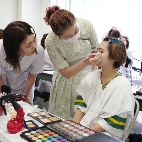 国際文化理容美容専門学校国分寺校