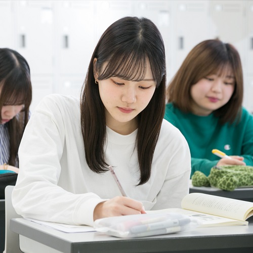 札幌ほいく専門学校3