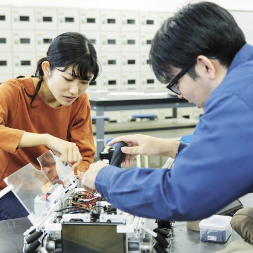 大阪電気通信大学