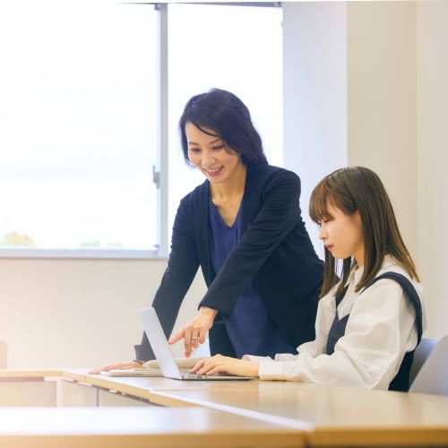 中央学院大学