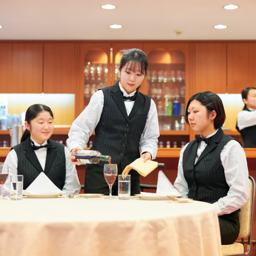 広島外語専門学校