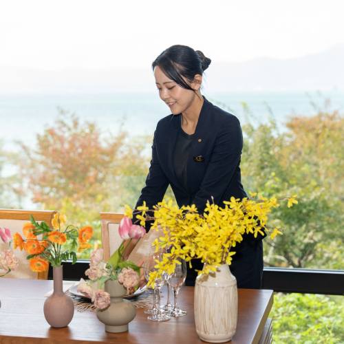 大阪ホテル・観光＆ウェディング専門学校2