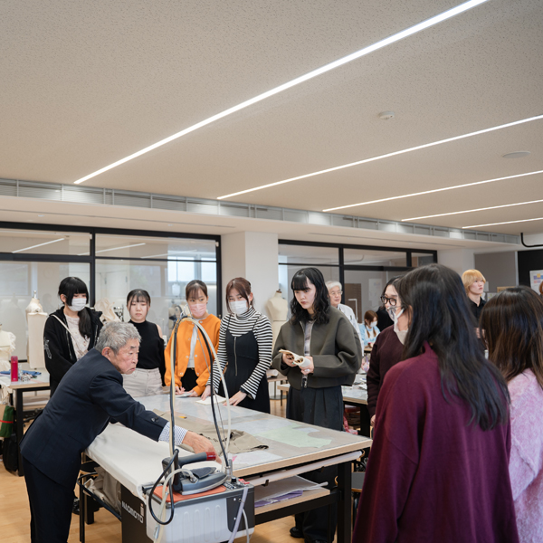 愛知文化服装専門学校