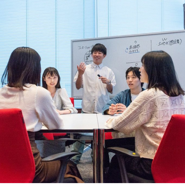 名古屋商科大学
