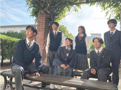 いちりつ高等学校の制服