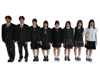 足立新田高等学校の制服