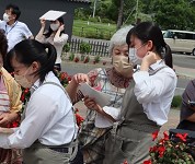北海道　留辺蘂（るべしべ）高校　福祉ゼミ９人の３年生4