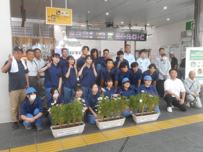 長野県 佐久平総合技術高校 農業科(生物サービス科植物活用コース)3年生のみなさん10