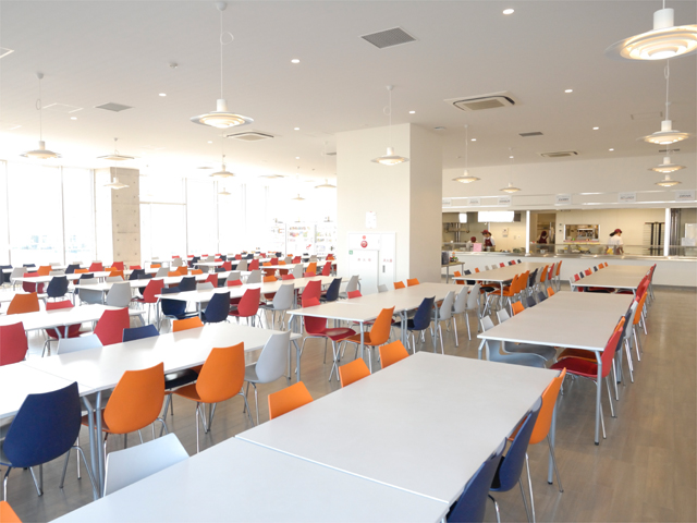 西日本工業大学