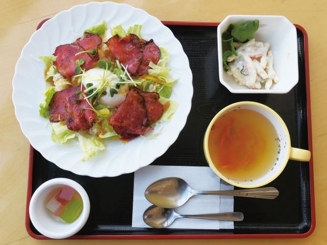 聖徳大学の学食