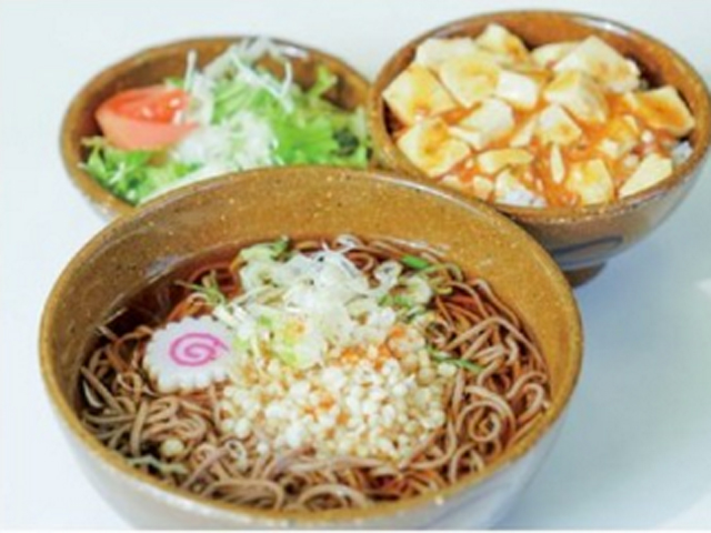 埼玉工業大学の学食