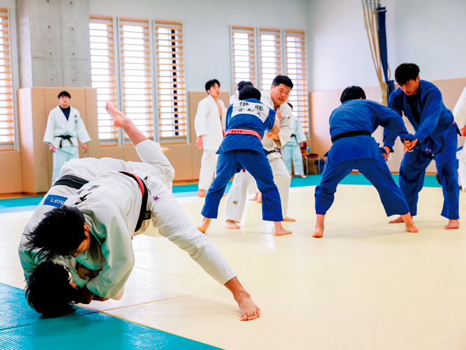 愛知大学のクラブ活動