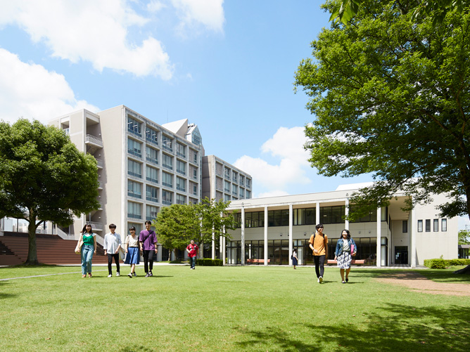 愛知学泉大学