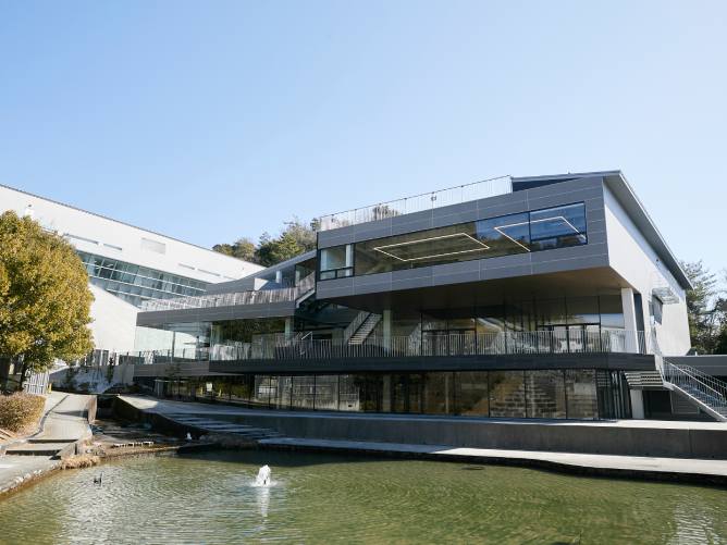 京都精華大学の施設