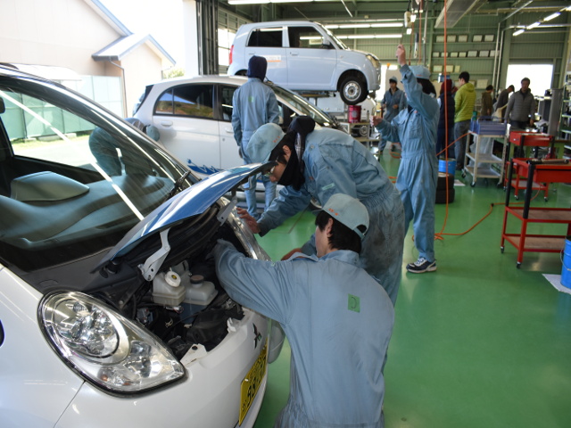 自動車工学センター