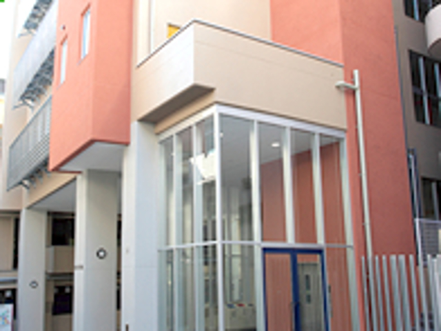 【大学3号館】広々と使いやすい調理実習室や音楽室、養護看護実習室を増築。最新の設備を備え、これまで以上に学びの充実を図りました。