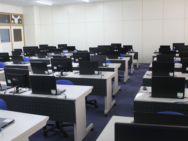 一宮研伸大学のオープンキャンパス