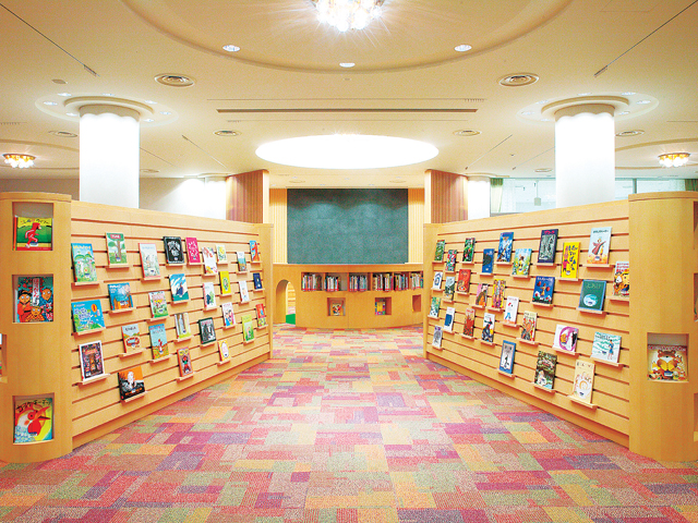 聖徳大学短期大学部の図書館