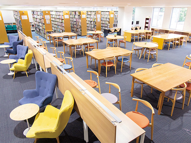 埼玉女子短期大学の図書館