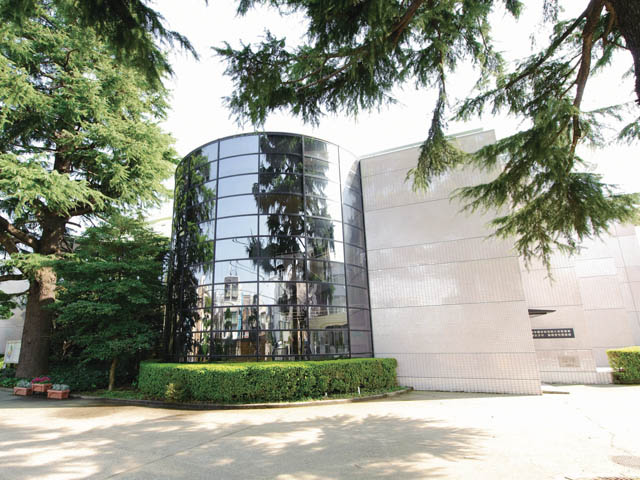 桐朋学園芸術短期大学の図書館